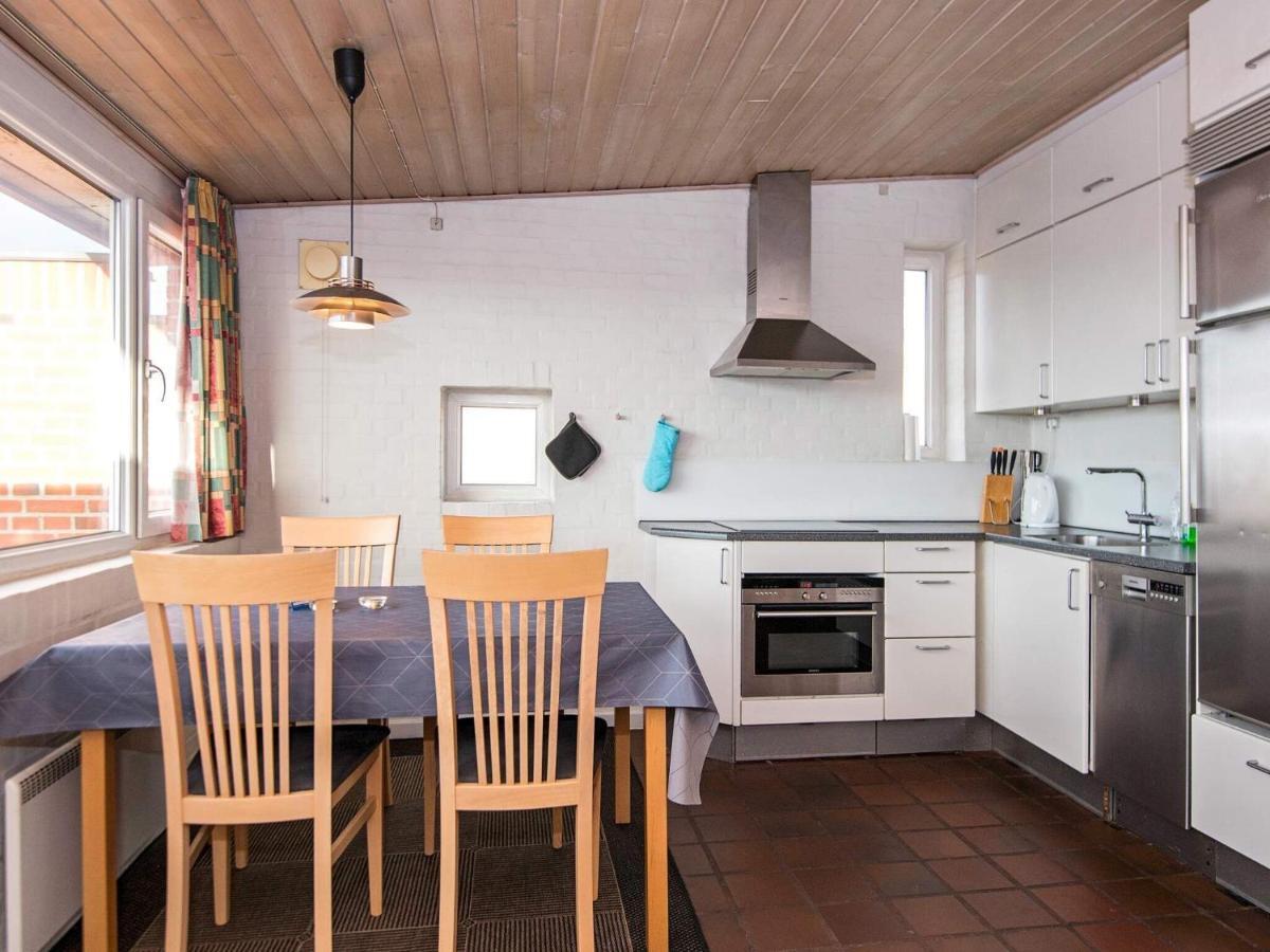 6 Person Holiday Home In Henne Henne Strand Eksteriør bilde
